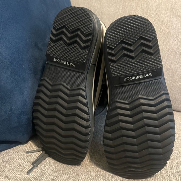 SOREL Joan of Arctic™ Waterproof Boot - Quarry/Black - 6.5 - Picture 8 of 9